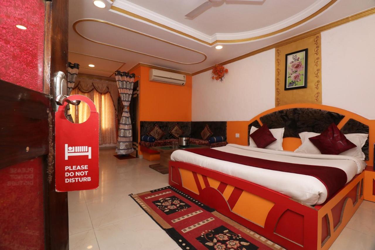 Hotel Prateek Pachmarhi Pachmarhī Exterior foto